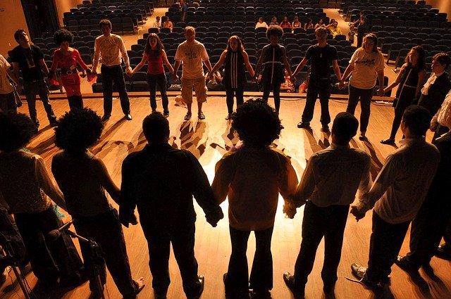 NUEVA ESCUELA DE TEATRO EN NIGRÁN
